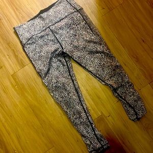 Victoria Secret Sport Leopard Legging Large